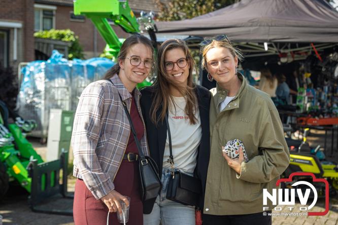 Traditie en gezelligheid komen samen tijdens de Schapenmarkt in Oldebroek. - &copy; NWVFoto.nl