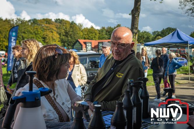 Traditie en gezelligheid komen samen tijdens de Schapenmarkt in Oldebroek. - &copy; NWVFoto.nl