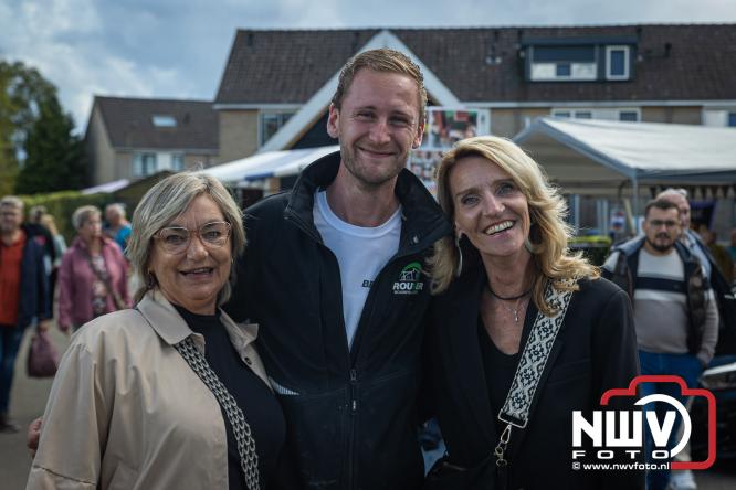 Traditie en gezelligheid komen samen tijdens de Schapenmarkt in Oldebroek. - &copy; NWVFoto.nl