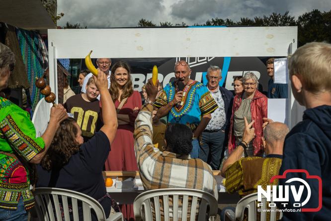 Traditie en gezelligheid komen samen tijdens de Schapenmarkt in Oldebroek. - &copy; NWVFoto.nl