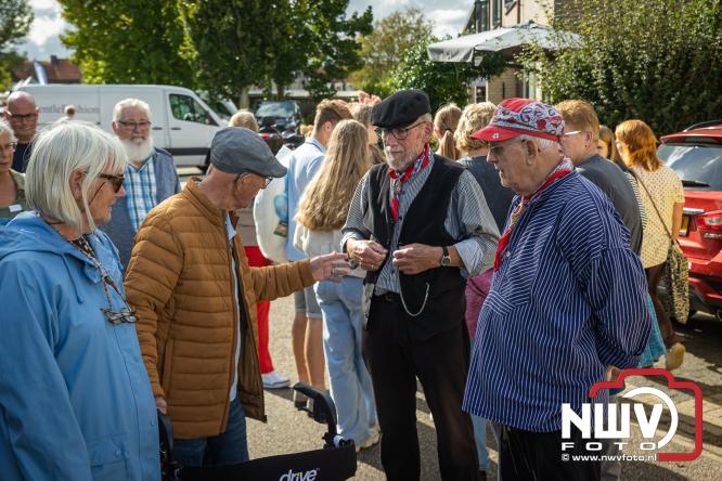 Traditie en gezelligheid komen samen tijdens de Schapenmarkt in Oldebroek. - &copy; NWVFoto.nl