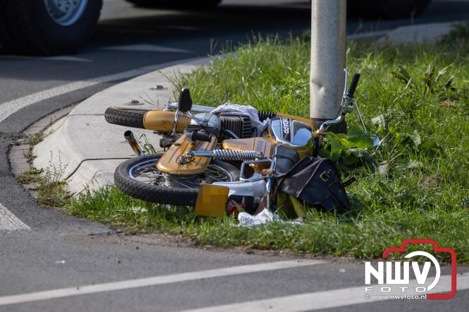 Bromfietser zwaargewond bij ongeval oversteekplaats Oost Ravenweg, Tongerenseweg N309, Koekenbergweg Epe. - &copy; NWVFoto.nl