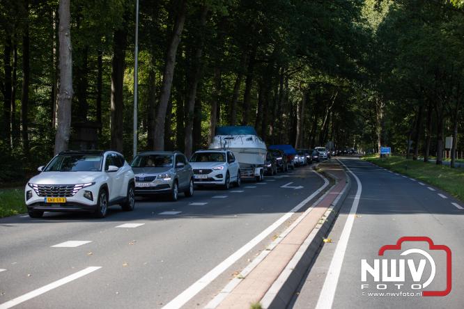 Bromfietser zwaargewond bij ongeval oversteekplaats Oost Ravenweg, Tongerenseweg N309, Koekenbergweg Epe. - &copy; NWVFoto.nl