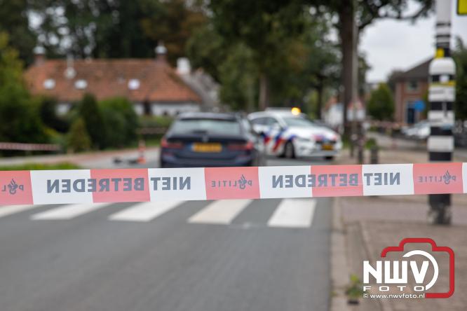 VOA onderzoek ongeval persoon op zebrapad Zuiderzeestraatweg Doornspijk. - &copy; NWVFoto.nl