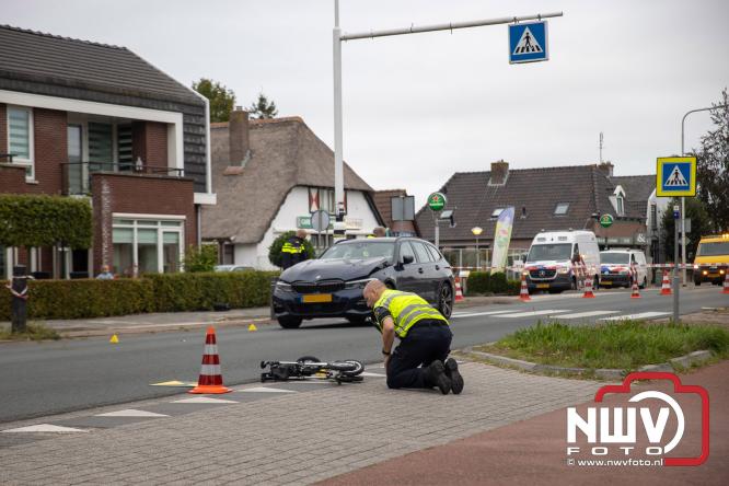 VOA onderzoek ongeval persoon op zebrapad Zuiderzeestraatweg Doornspijk. - &copy; NWVFoto.nl