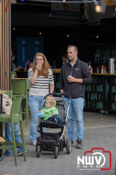 Van Klompenburg Hekwerk & Beveiliging laat vakmanschap zien tijdens open dag in Elburg. - &copy; NWVFoto.nl