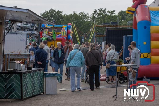 Van Klompenburg Hekwerk & Beveiliging laat vakmanschap zien tijdens open dag in Elburg. - &copy; NWVFoto.nl