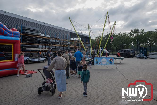 Van Klompenburg Hekwerk & Beveiliging laat vakmanschap zien tijdens open dag in Elburg. - &copy; NWVFoto.nl