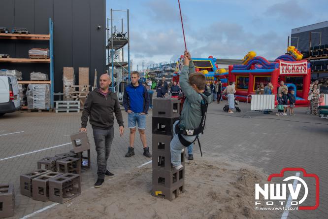 Van Klompenburg Hekwerk & Beveiliging laat vakmanschap zien tijdens open dag in Elburg. - &copy; NWVFoto.nl