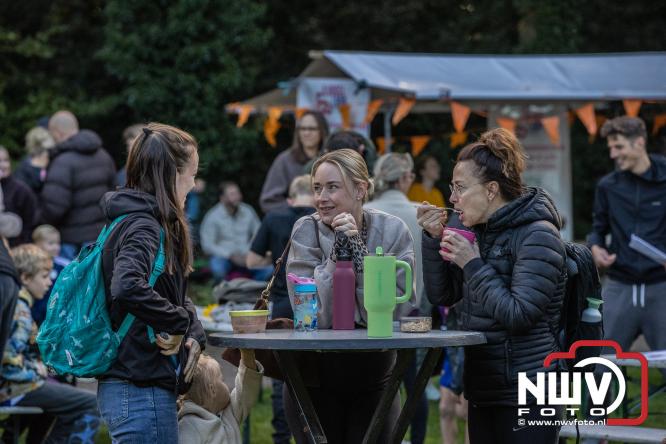 A.Vogelloop brengt maar liefst € 10.000 op voor Stichting Opkikker. - &copy; NWVFoto.nl