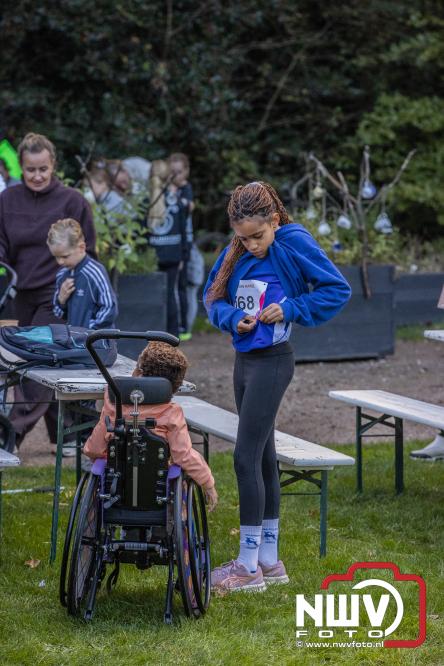 A.Vogelloop brengt maar liefst € 10.000 op voor Stichting Opkikker. - &copy; NWVFoto.nl