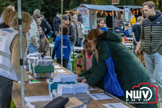 A.Vogelloop brengt maar liefst € 10.000 op voor Stichting Opkikker. - &copy; NWVFoto.nl