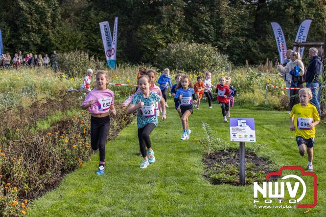 A.Vogelloop brengt maar liefst € 10.000 op voor Stichting Opkikker. - &copy; NWVFoto.nl