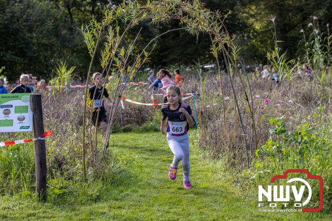 A.Vogelloop brengt maar liefst € 10.000 op voor Stichting Opkikker. - &copy; NWVFoto.nl