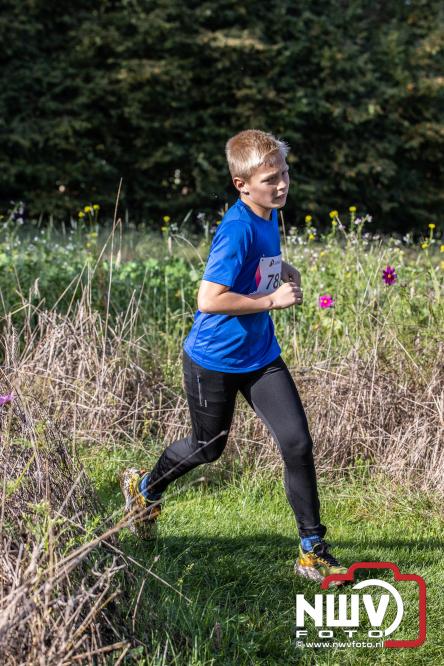 A.Vogelloop brengt maar liefst € 10.000 op voor Stichting Opkikker. - &copy; NWVFoto.nl