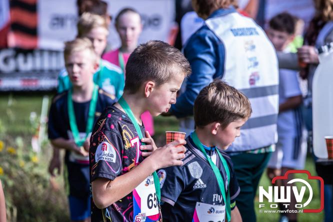 A.Vogelloop brengt maar liefst € 10.000 op voor Stichting Opkikker. - &copy; NWVFoto.nl