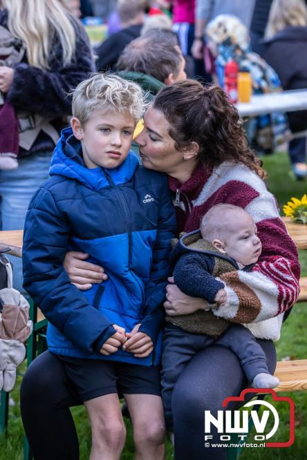 A.Vogelloop brengt maar liefst € 10.000 op voor Stichting Opkikker. - &copy; NWVFoto.nl