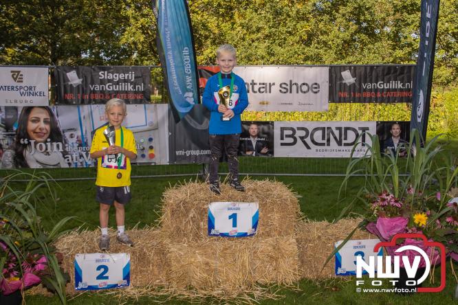 A.Vogelloop brengt maar liefst € 10.000 op voor Stichting Opkikker. - &copy; NWVFoto.nl
