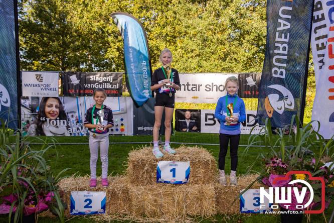 A.Vogelloop brengt maar liefst € 10.000 op voor Stichting Opkikker. - &copy; NWVFoto.nl