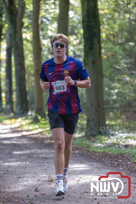 A.Vogelloop brengt maar liefst € 10.000 op voor Stichting Opkikker. - &copy; NWVFoto.nl