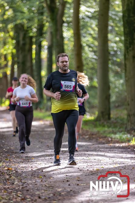 A.Vogelloop brengt maar liefst € 10.000 op voor Stichting Opkikker. - &copy; NWVFoto.nl