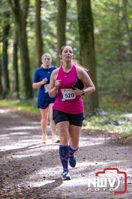 A.Vogelloop brengt maar liefst € 10.000 op voor Stichting Opkikker. - &copy; NWVFoto.nl