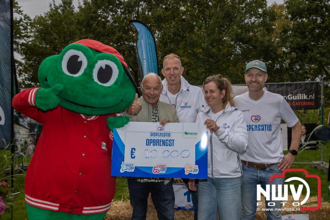 A.Vogelloop brengt maar liefst € 10.000 op voor Stichting Opkikker. - &copy; NWVFoto.nl