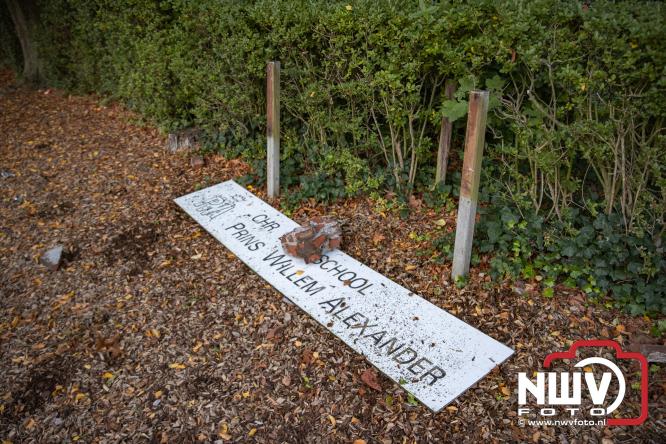 Eenzijdig ongeval met vrachtwagen door onwel wording bestuurder, N309 Zuiderzeestraatweg Oostendorp. - &copy; NWVFoto.nl