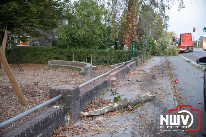 Eenzijdig ongeval met vrachtwagen door onwel wording bestuurder, N309 Zuiderzeestraatweg Oostendorp. - &copy; NWVFoto.nl