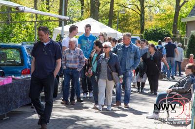 05-05-2016 Vlooienmarkt rond sportpark Schenk op 't Harde - © NWVFoto.nl