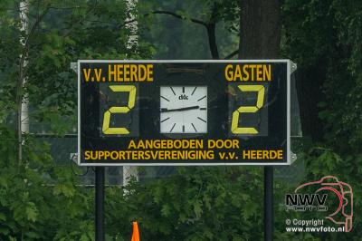 Heerde pas laat bij de les tegen Holten  - © NWVFoto.nl