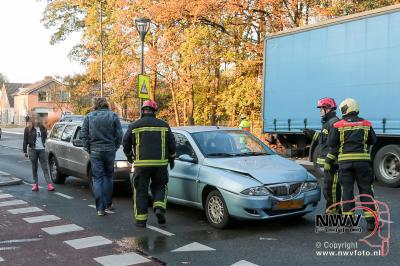Kopstaart botsing Eperweg N309 leidt tot file op 't Harde en A28. - © NWVFoto.nl