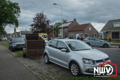 Alleen materiÃ«le schade bij ongeval met drie auto's op de Zuiderzeestraatweg in Doornspijk. - © NWVFoto.nl