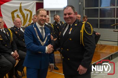 Koninklijke onderscheiding aan 11 Elburger brandweermannen uitgereikt.  - © NWVFoto.nl