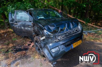 Geen letsel, maar wel ravage bij eenzijdig ongeval Woldberg Elburgerweg Epe. - © NWVFoto.nl