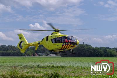 Traumahelikopter ter plaatse bij ongeval wielrenner Kolmansweg Nunspeet - © NWVFoto.nl