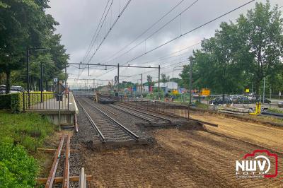 Wissels spoor bij station â€˜t Harde worden vervangen. - © NWVFoto.nl